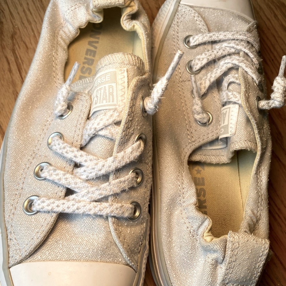 Converse light gray excellent condition 8.5